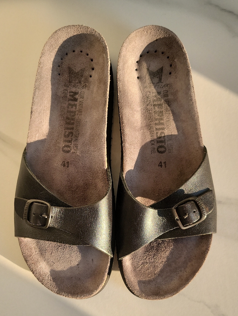 Mephisto Black Leather Single-Buckle Slide Sandals